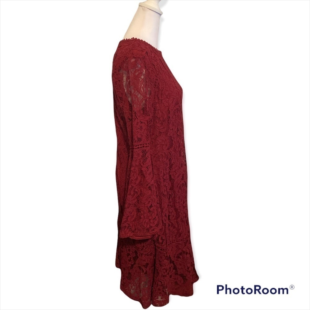 Isaac Mizrahi LIVE! Burgundy Macrame Lace Sheath Dress‎ Bell Sleeves Size 6 - Picture 2 of 7
